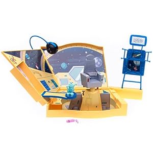 Atomic Betty's Transforming Star Cruiser