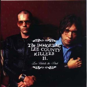 CD-Charts  Music : Love Unbolts the Dark