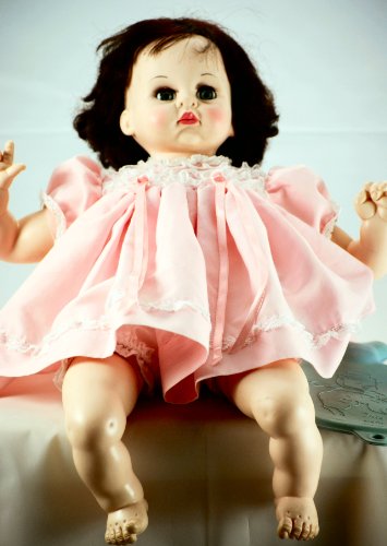 1977 - Alexander Doll Compay - Madame Alexander Doll - 18 Inches - VERY RARE - 100% Nylon - Out of Production - 33 Year Old Doll - Baby Doll - Collectible