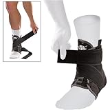 MUELLER HG80 ANKLE BRACE WITH STRAPS