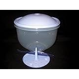 Tupperware 3 QT Lettuce Keeper. Super Crist IT