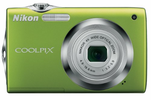 Nikon Coolpix S3000 Digitalkamera (12,0 Megapixel, 4-fach Weitwinkelzoom, 6,7cm (2,7-Zoll) Display) grün