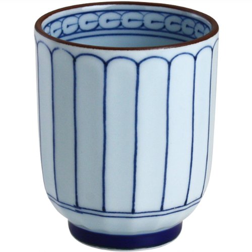 有田焼 菊彫山水 湯呑(大)