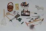 20 tlg. Set Garten Maßstab 1:12 _ Set Nostalgie Miniatur für Puppenstube Puppenhaus Möbel Gartenset Gärtner Hund Puppenmöbel Blume Gartengeräte Putzmittel Katze Haustier