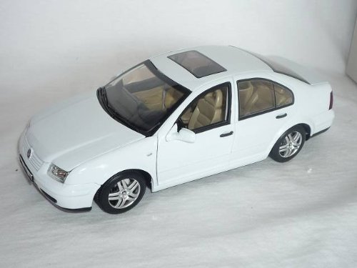 VW VOLKSWAGEN BORA 2002 WEISS