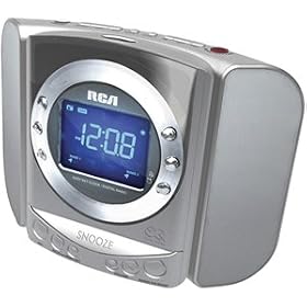 RCA RP5640 CD Clock Radio with Auto Time Set by RCA
