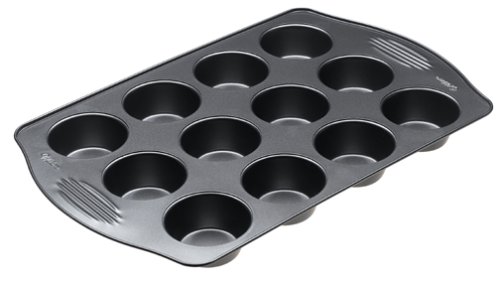 Wilton Excelle Elite 12-Cup Muffin Pan