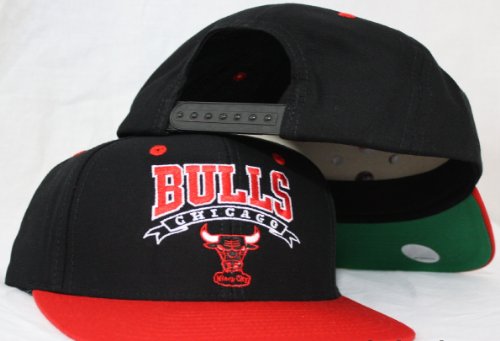 Chicago Bulls Snapback Black / Red Adjustable Plastic Snap Back Hat / Cap