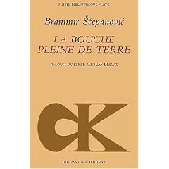 La Bouche pleine de terre