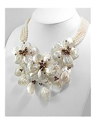 Flower Mother of Pearls Necklace In Sterling Silver
