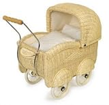 Review Oodles  / Deluxe Wickerwork Doll's Pram 8754,