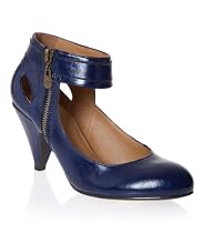 G by GUESS Ilana Pump