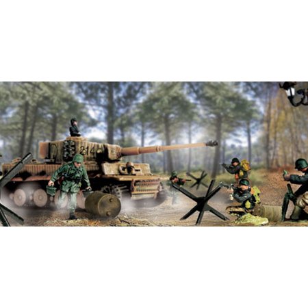 Unimax Forces of Valor 1:72nd Scale German Tiger I with soldiers images
