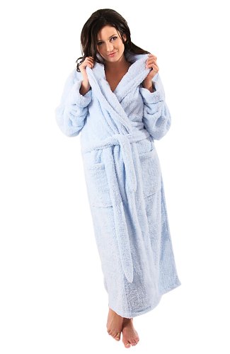Super Plush Microfiber Pink Bathrobe