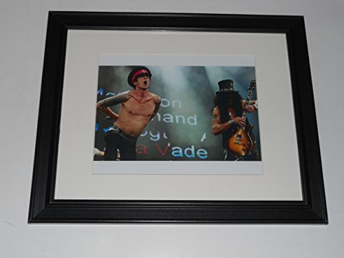 Framed Velvet Revolver Slash Scott Weiland Stage Shot Contraband Tour 2005 14" by 17"