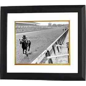  Secretariat signed Belmont Stakes Horse Racing 16X20 Photo B&W Custom Framed