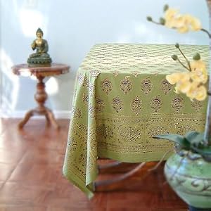 round tablecloths
