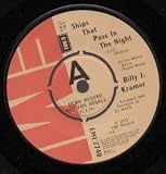 SHIPS THAT PASS IN THE NIGHT 7" (45)