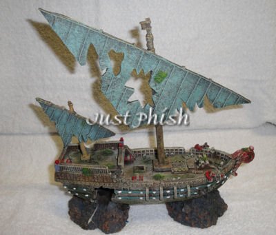 Sunken Portuguese Trawler Ship Aquarium Ornament 17