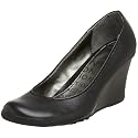 Kenneth Cole REACTION Women's Cold Cash Wedge Pump