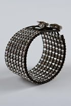 nikki-b Silvermatte Cuff