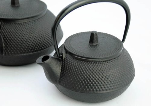 南部鉄器　3型新アラレ　急須兼用(ホーロー加工なし)　＊釜敷きなし　【岩手県：岩鋳】
