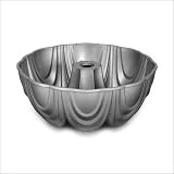 Calphalon Classic Nonstick Bakeware Large Cast Bund Pan BW6110C