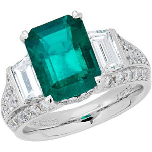 Colombian Emerald and Diamond Ring in 18kt white gold