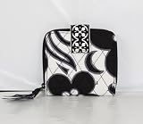 Vera Bradley Mini Zip Wallet In Night & Day Review Vera Bradley Mini Zip Wallet In Night & Day Review