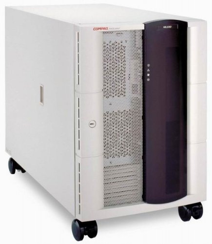 Compaq ProLiant ML530 - Server - tower - 2-way - 1 x PIII Xeon 800 MHz - RAM 128 MB - no HDD - CD - RAGE IIC - Monitor : none