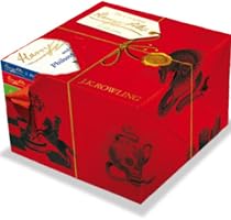 Harry Potter Paperback Boxed Set: Contains: Philosopher's Stone / Chamber of Secrets / Prisoner of Azkaban / Goblet of Fire / Order of the Phoenix / ... Hollows (Harry Potter Signature Edition)