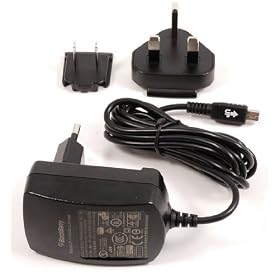 Blackberry 8700 / 8100 / 8110 / 8120 / 8300 / 8800 / BOLD / 9000 International Travel Charger