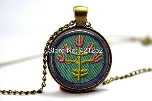 Pretty Lee 2015 Fashion Girl Scout Junior Folk Art Merit Badge - Girl Scout Jewelry Glass Photo Cabochon Necklace Christmas gift