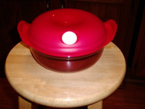 Tupperware Heat N Serve Large Round 6 Cup/red