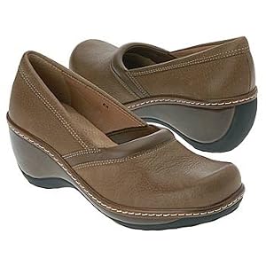 Softwalk Women's Morgan Closed Back Clog