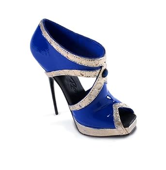 Way2Blu - Just the Right Shoe