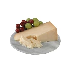 Fiscalini 18 Month Bandage Wrapped Cheddar (8 ounce) by igourmet.com