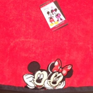 Disney Michey and Minnie Mouse Embroidered Bath Towel