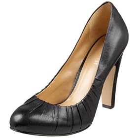 Nine West Women's Statement Pleated Pump
