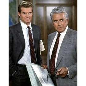 JACK COLEMAN AS STEVEN DANIEL CARRINGTON #2, JOHN FORSYTHE AS BLAKE CARRINGTON FROM DYNASTY #1 - Photo cin�matographique en couleur - STANDARD - 25x20cm