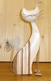 Eigenschaften Haus und Gärtchen  / Katze aus Metall 28 cm