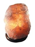 Cosmocolor Salzlampe 2-3 kg inklusive Elektromaterial auf dunklem Holzsockel