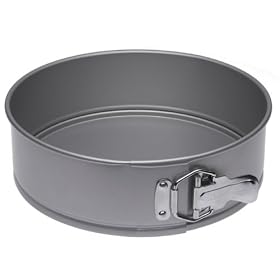 Click here to buy Chicago Metallic Duncan Hines Springform Pan by Chicago Metallic.