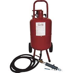 Northern Industrial Abrasive Blaster with FREE U.S. Patented Deadman Handle - 5-Gallons by Northern Industrial
