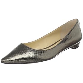 Ivanka Trump Womens Annul Flat