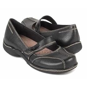 Bare Traps Amy Black mary-janes by var goTwisterProductImageStrings = new Object();goTwisterProductImageStrings['prodImageNotAvailTextNoColor'] = 