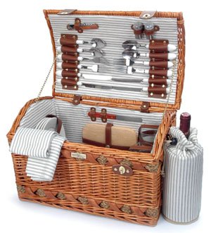 Willow Picnic Basket The Couture Collection - B for 4