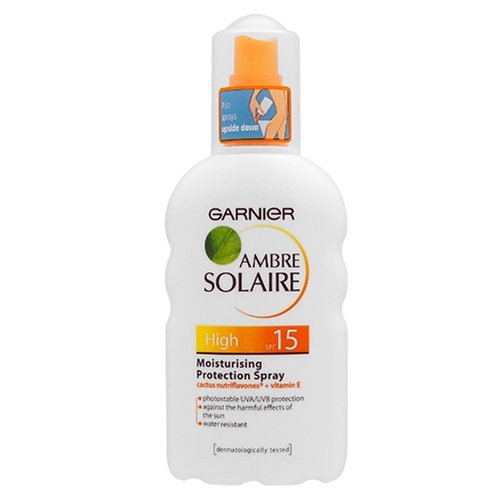 Garnier Ambre Solaire Suntan Moisturising Protection Spray Medium SPF 15 with Cactus nutriflavones and Vitamin E 200ml