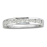18K White Gold Round Diamond Anniversary Ring (1/4cttw. G/H SI2-SI3)