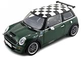 Mini Cooper S John Cooper Works Challenge Diecast Car Model 1/18 Green